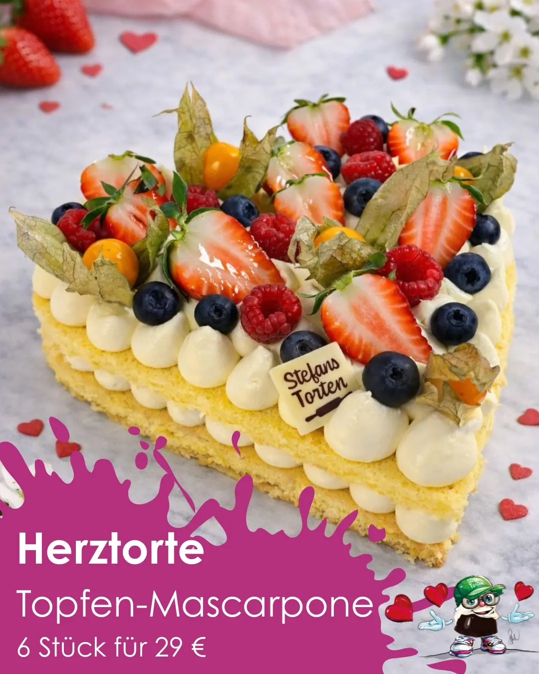 Torte in Herzform aus Topfen-Mascarpone mit frischen Früchten